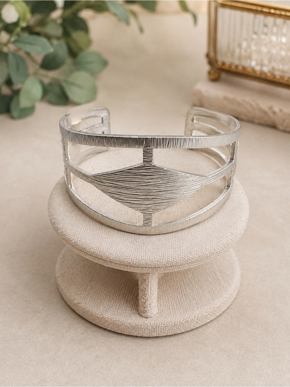 Palmina Silver-Tone Geometric Cuff Bracelet
 (BR 1313/5)